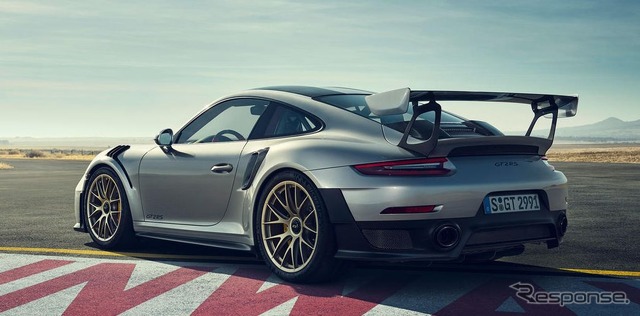 ポルシェ 911 GT2 RS 新型 クラブスポーツパッケージ