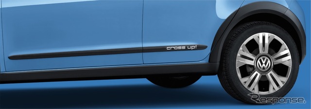 VW cross up! 専用ブラックサイドモールディング/16インチアルミホイール/専用ホイールハウスエクステンション