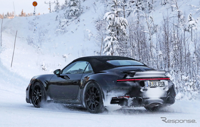 ポルシェ 911 ターボS カブリオレ（スクープ写真）