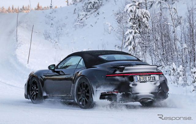 ポルシェ 911 ターボS カブリオレ(スクープ写真)