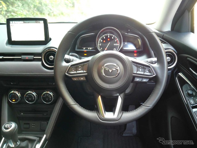 マツダ デミオ SKYACTIV-G 1.5