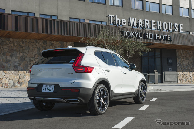 ボルボXC40