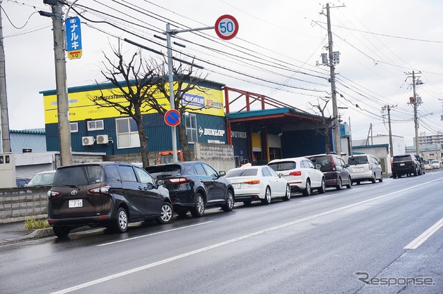 実はこんなにも違う！北海道の意外なスタッドレス事情とは!?新日本タイヤ販売　新川店　午前中のタイヤ交換渋滞