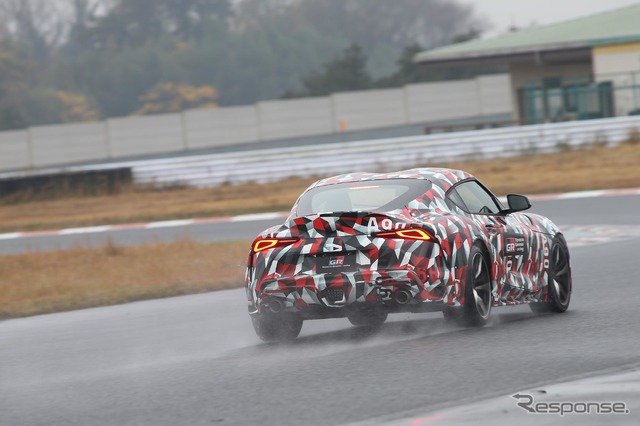 日本でも公開されたトヨタ スープラ プロトタイプ