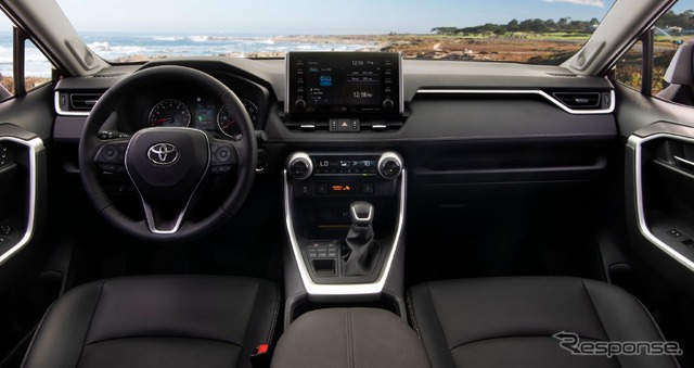 トヨタRAV4新型（米国仕様）