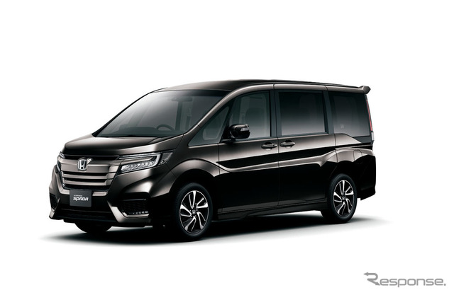 ホンダ ステップワゴン スパーダ ハイブリッドG・EX ホンダセンシング 特別仕様車ブラックスタイル(プレミアムスパークルブラック・バール)