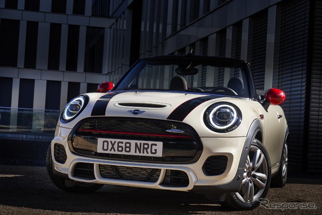 MINI コンバーチブル JCW の2019年モデル