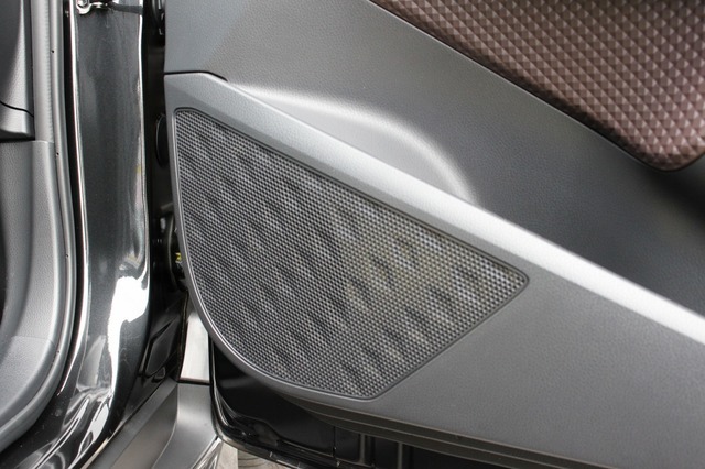car audio newcomer! トヨタ C-HR(オーナー:平田七海さん) by サウンドエボリューション・ログオン 前編
