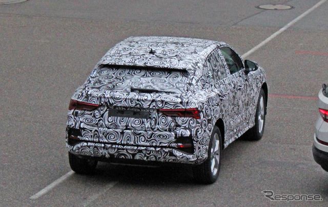アウディの新型クーペSUV「Q4」(仮)