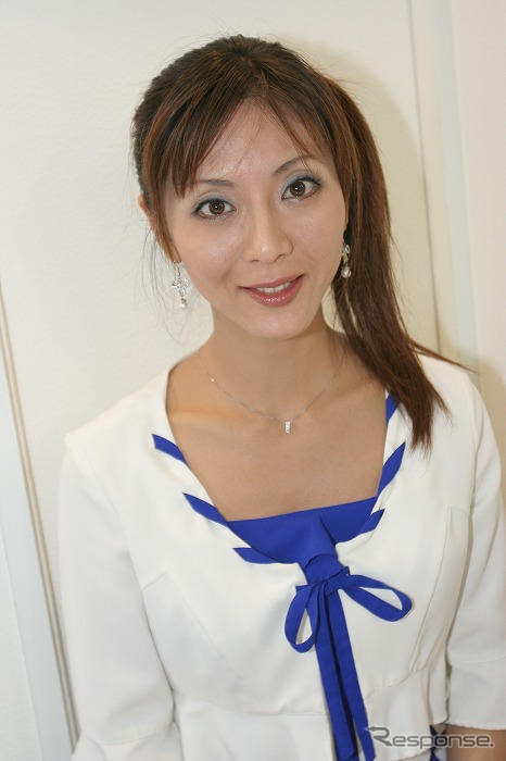 【東京モーターショー07】コンパニオン写真蔵…部品いろいろ