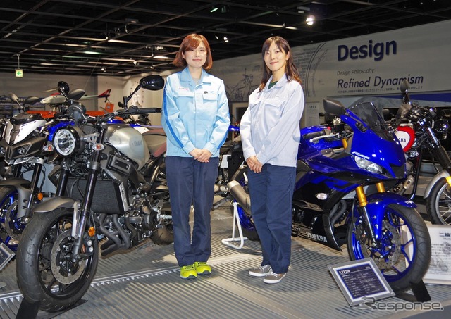 ヤマハ発動機の女性エンジニア、神谷久美子さん(右)と渡邊真帆さん(左)
