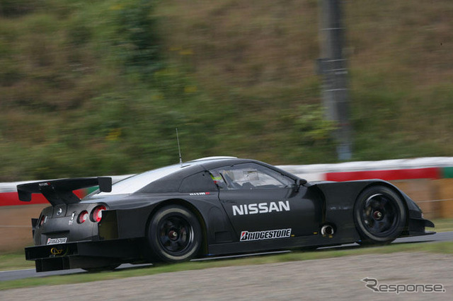 【東京オートサロン08】GT-R のSUPER GT参戦カラーリングを公開