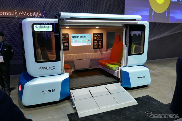 パナソニックブース、様々な「コネクテッド・モビリティ」を展示…CES 2019