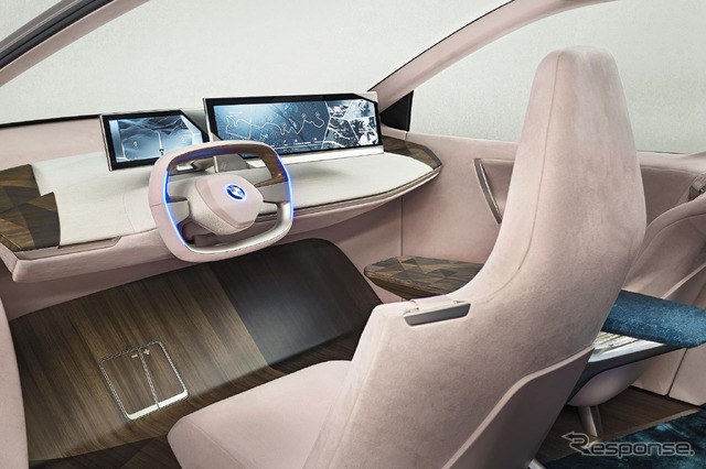 BMW ヴィジョン iNEXT の仮想ドライブ(CES 2019)