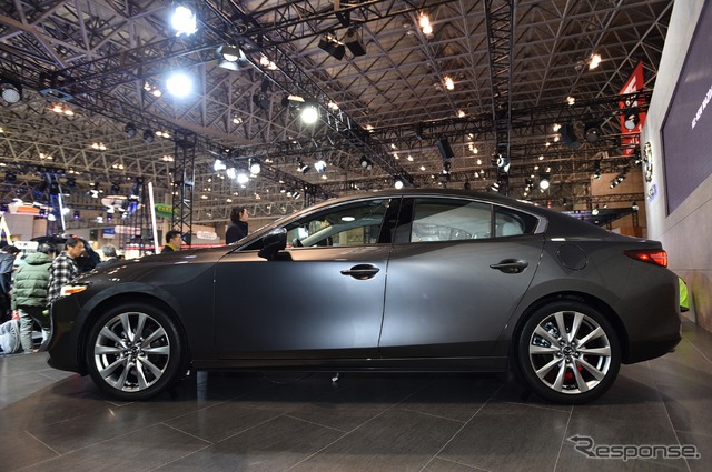 マツダ 3 セダン 新型(東京オートサロン2019)