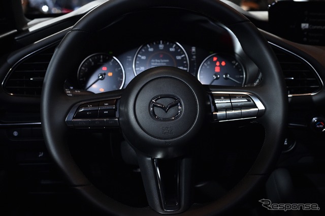 マツダ 3 新型(東京オートサロン2019)