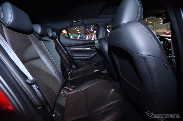 マツダ 3 新型(東京オートサロン2019)