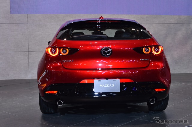 マツダ 3 ハッチバック 新型(東京オートサロン2019)