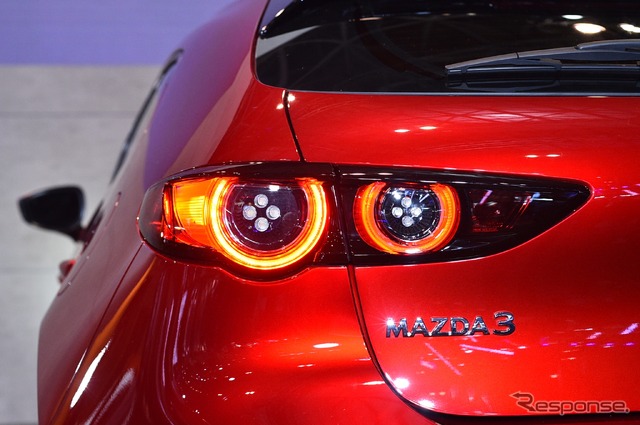 マツダ 3  ハッチバック 新型（東京オートサロン2019）