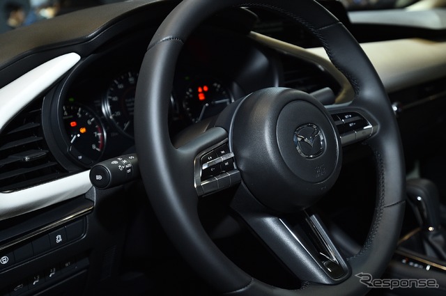 マツダ 3 新型(東京オートサロン2019)