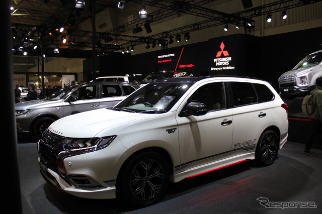 東京オートサロン2019 三菱自動車ブース アウトランダーPHEV