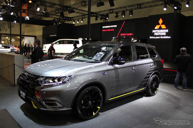 東京オートサロン2019 三菱自動車ブース アウトランダーPHEV