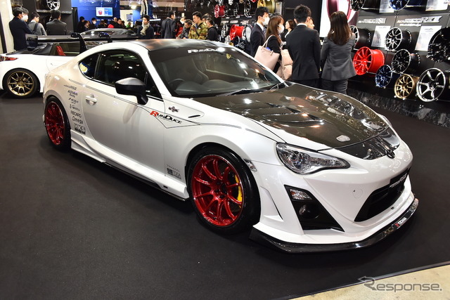 横浜ゴム(東京オートサロン2019)