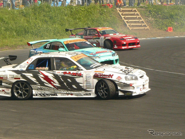 【東京オートサロン08】D1マシンによるデモラン