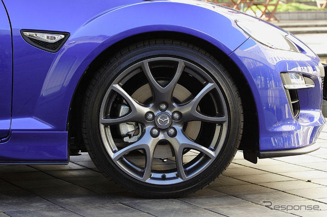 【東京オートサロン08】マツダ、RX-8 の最上級グレード TYPE RS を出品
