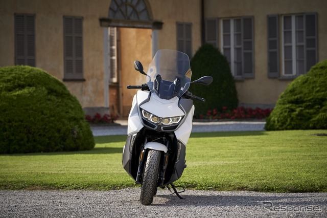 BMW C400GT