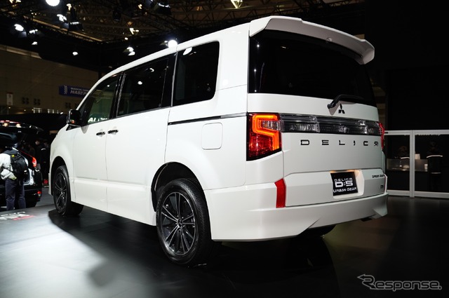 三菱デリカD:5 新型アーバンギア(東京オートサロン2019)