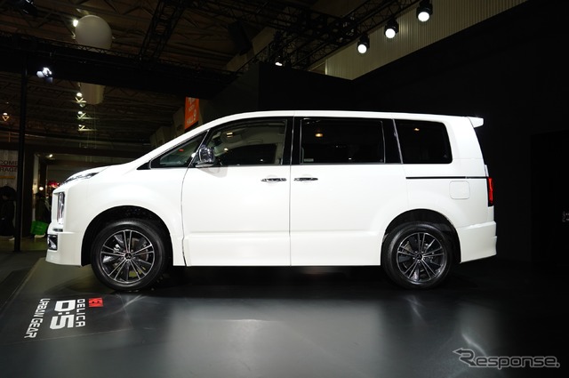 三菱デリカD:5 新型アーバンギア(東京オートサロン2019)