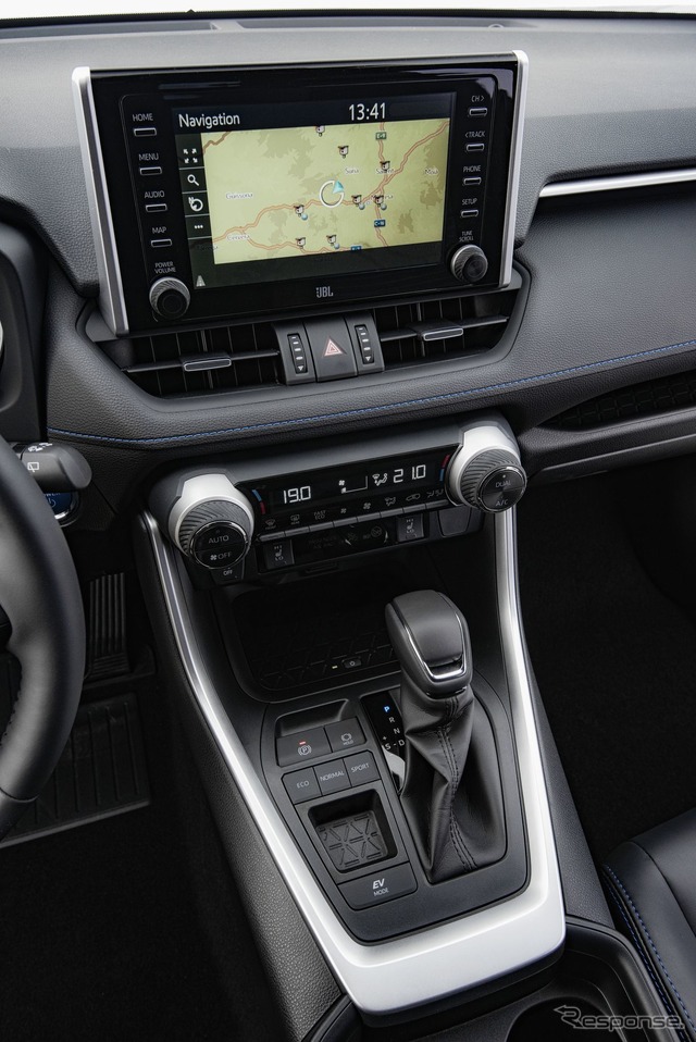 トヨタRAV4ハイブリッド 新型(欧州仕様)