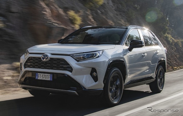 トヨタRAV4ハイブリッド 新型（欧州仕様）