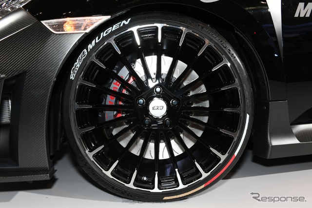 無限 CIVIC TYPE R MUGEN RC20GT Package Pre Production MODEL(東京オートサロン2019)