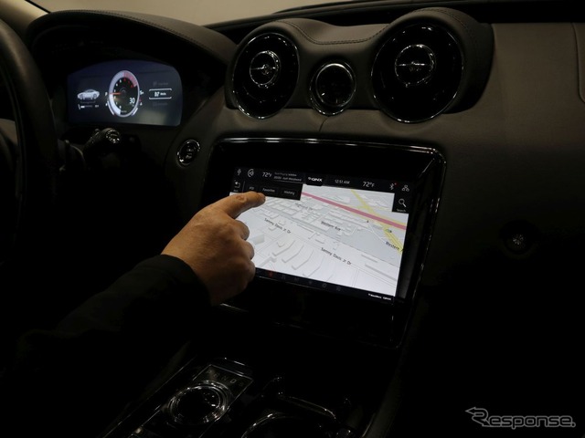 オートモーティブワールド:ブラックベリーQNX