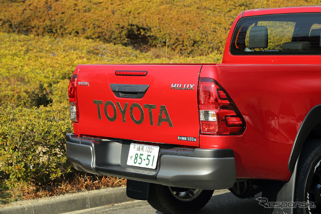 トヨタ ハイラックス 特別仕様車ブラックラリーエディション