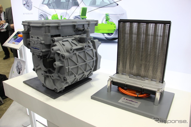 統合ドライブモジュール（iDM）と高電圧エアヒーター（左から）