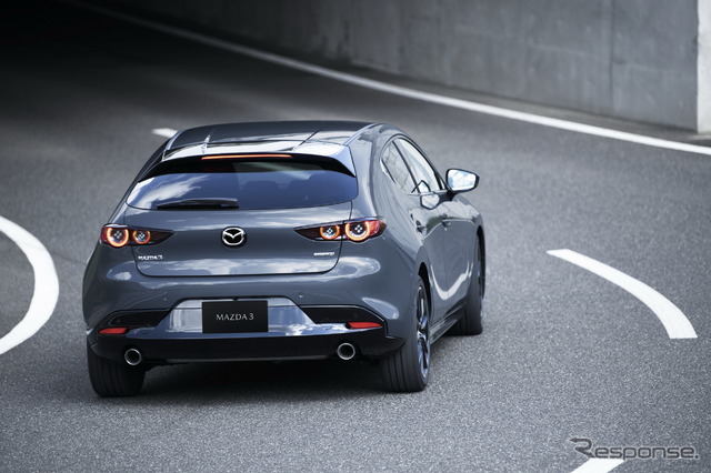 新型 マツダ3(北米仕様)