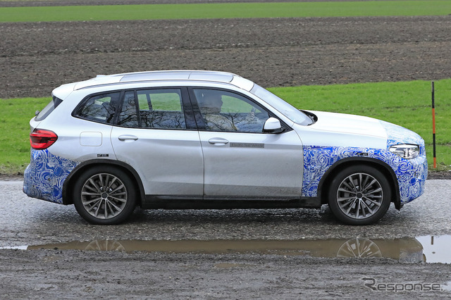 BMW iX3 スクープ写真
