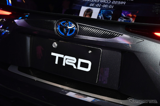 プラスするのは未来感?それとも走りの追求? MODELLISTA&TRDの新型プリウスエアロの見所を知る