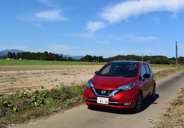 日産『ノート e-POWER メダリスト』