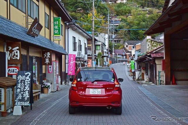 日産『ノート e-POWER メダリスト』