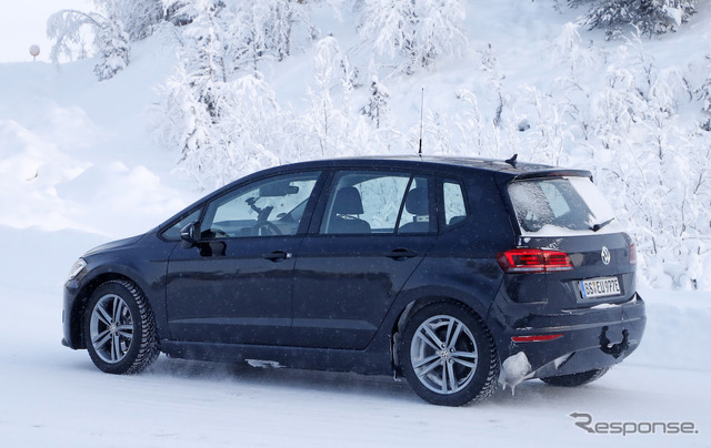 VW ID. ブランドの新型クロスオーバー車プロトタイプ(スクープ写真)