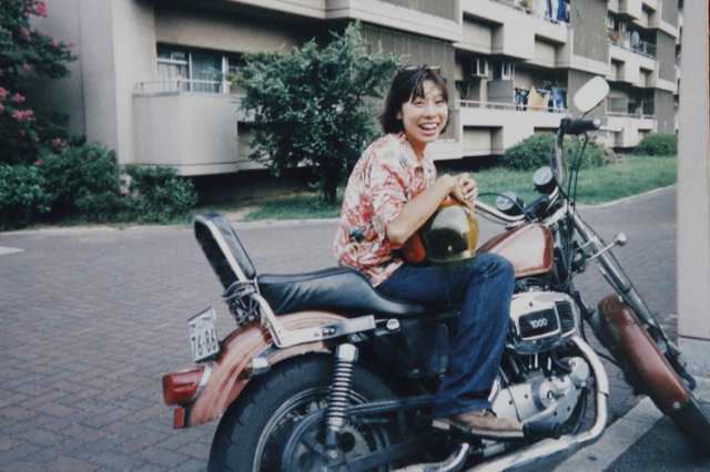 25~30歳ぐらいまで乗っていた81年式のショベル・スポーツ。このバイクで様々なハーレーイベントや旅にも出かけた。ハーレー雑誌「HOT BIKE JAPAN」編集長の池田伸さんと初めて会ったのもこの頃なんだそう。