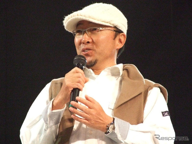 【東京オートサロン08】服部選手と由良拓也氏、MARK X Zio TGDA を語る