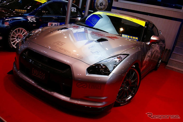 【東京オートサロン08】あちらこちらで GT-R