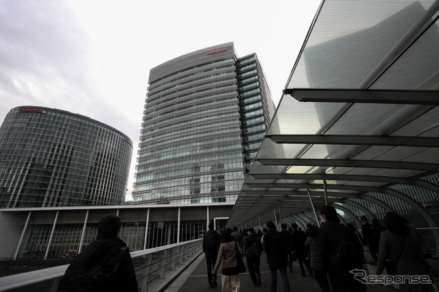 日産グローバル本社　(c) Getty Images