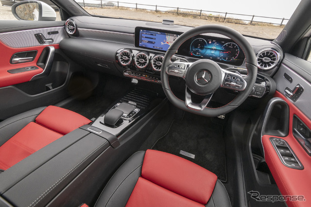 メルセデスベンツ Aクラス 新型(A180 スタイル AMGライン装着車)