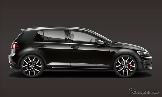 VW ゴルフGTI パフォーマンス（ディープブラックパールエフェクト）